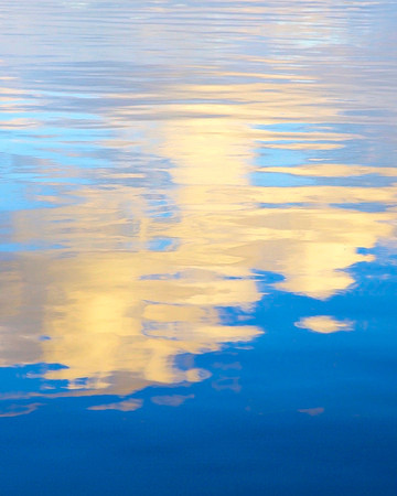 Lake Cloud 34h x 28w